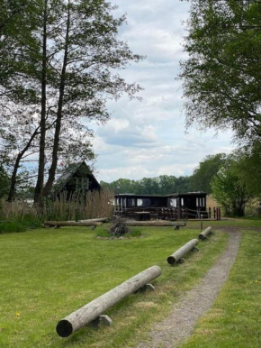 Große Ferienwohnung mit Zugang zum See